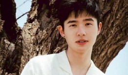 最新八卦爆料刘昊然,神秘女友身份引网友热议