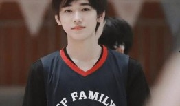 宋亚轩三个少年爆料视频,揭秘青春校园的欢乐时光